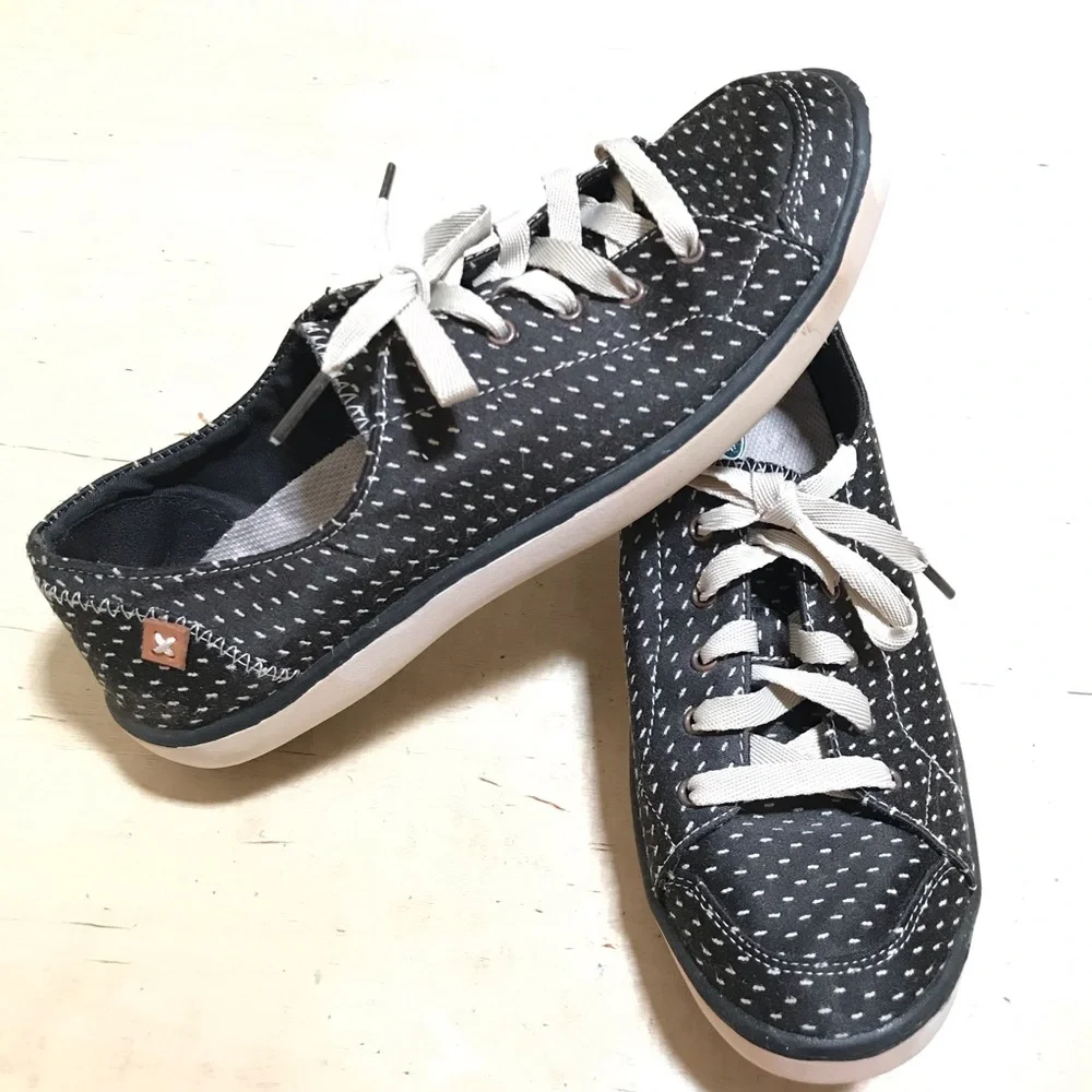 Dr.Scholl’s Polkadot Maylee Sneakers Size 9